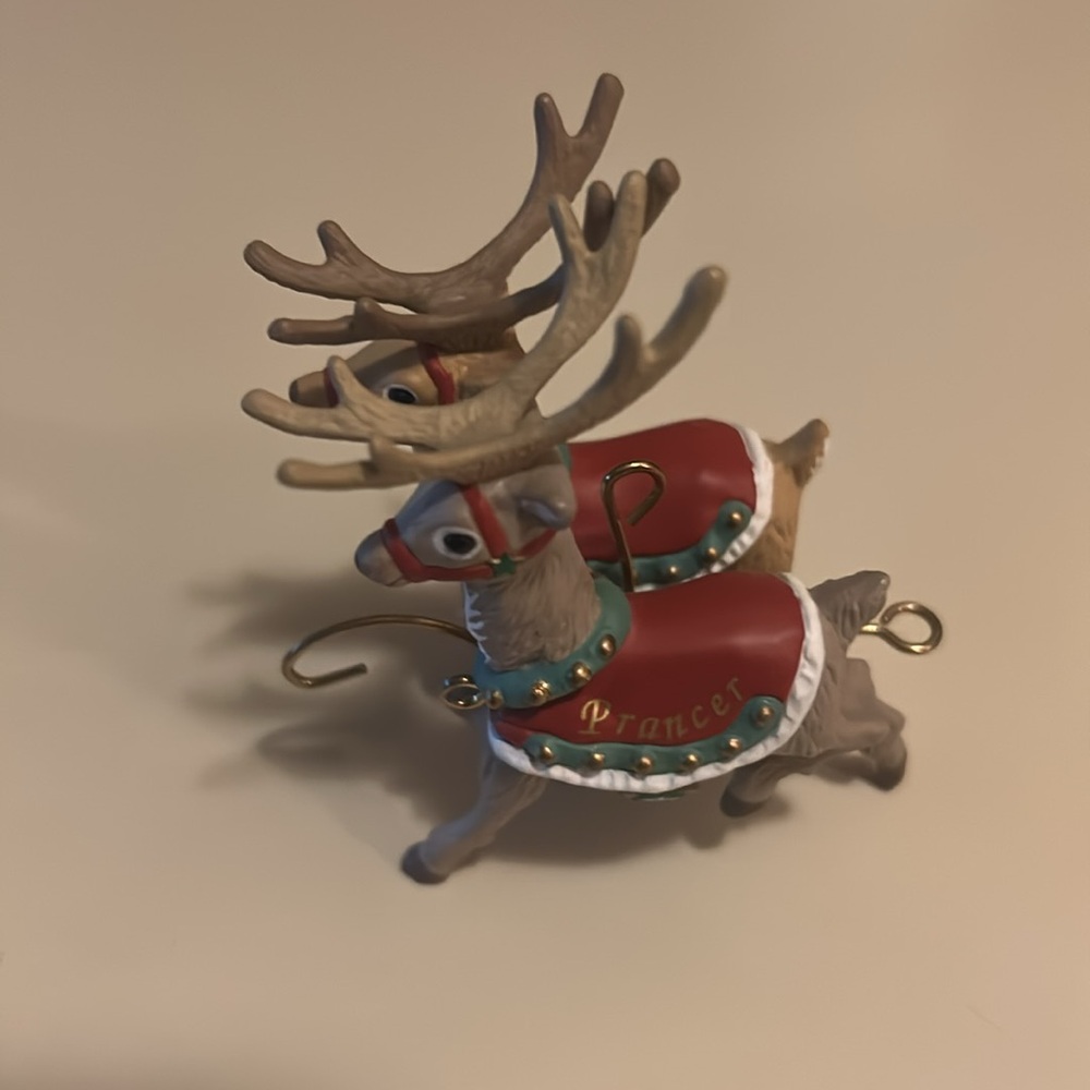 Vintage Hallmark 1992 Santa’s Reindeer Prancer & Vixen Ornament - Picture 3 of 4